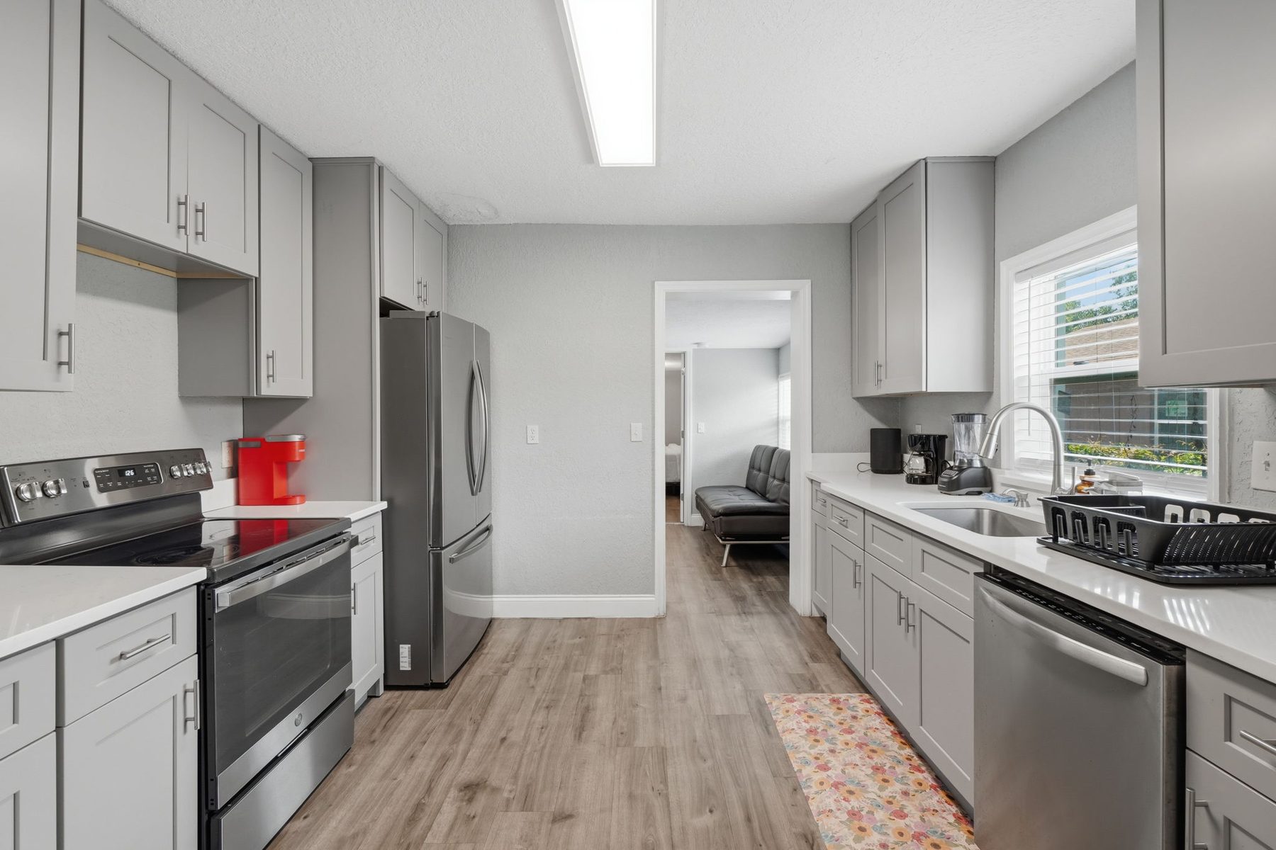 The 25th Street House — 1010 25th St
