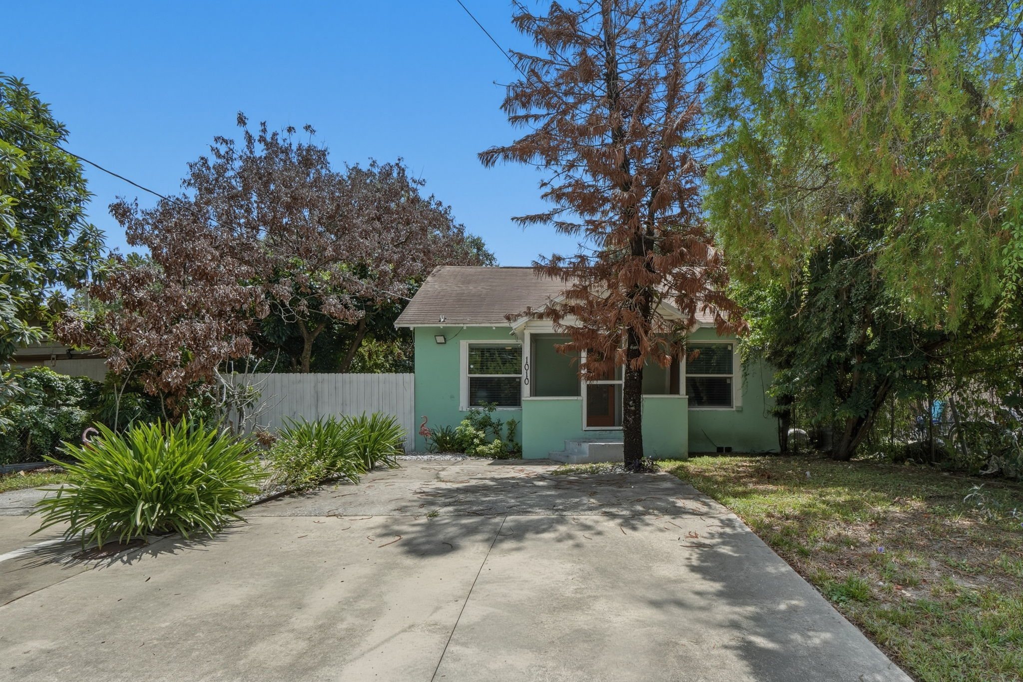 The 25th Street House exterior