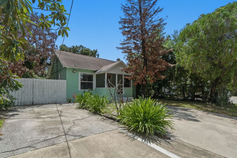 The 25th Street House — photo 2