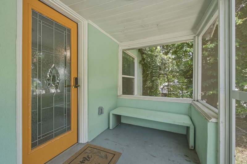 Screened front porch entry